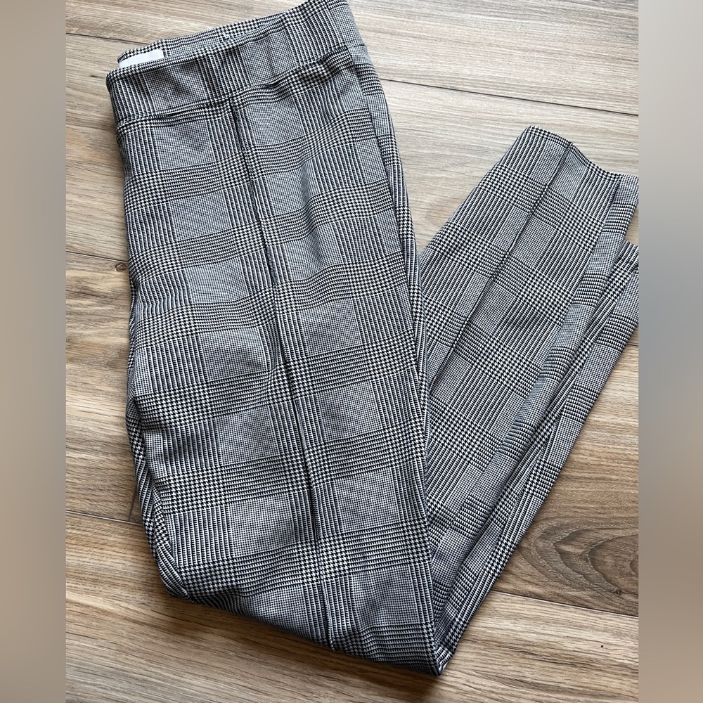 Old navy “stevie” plaid pull on pants